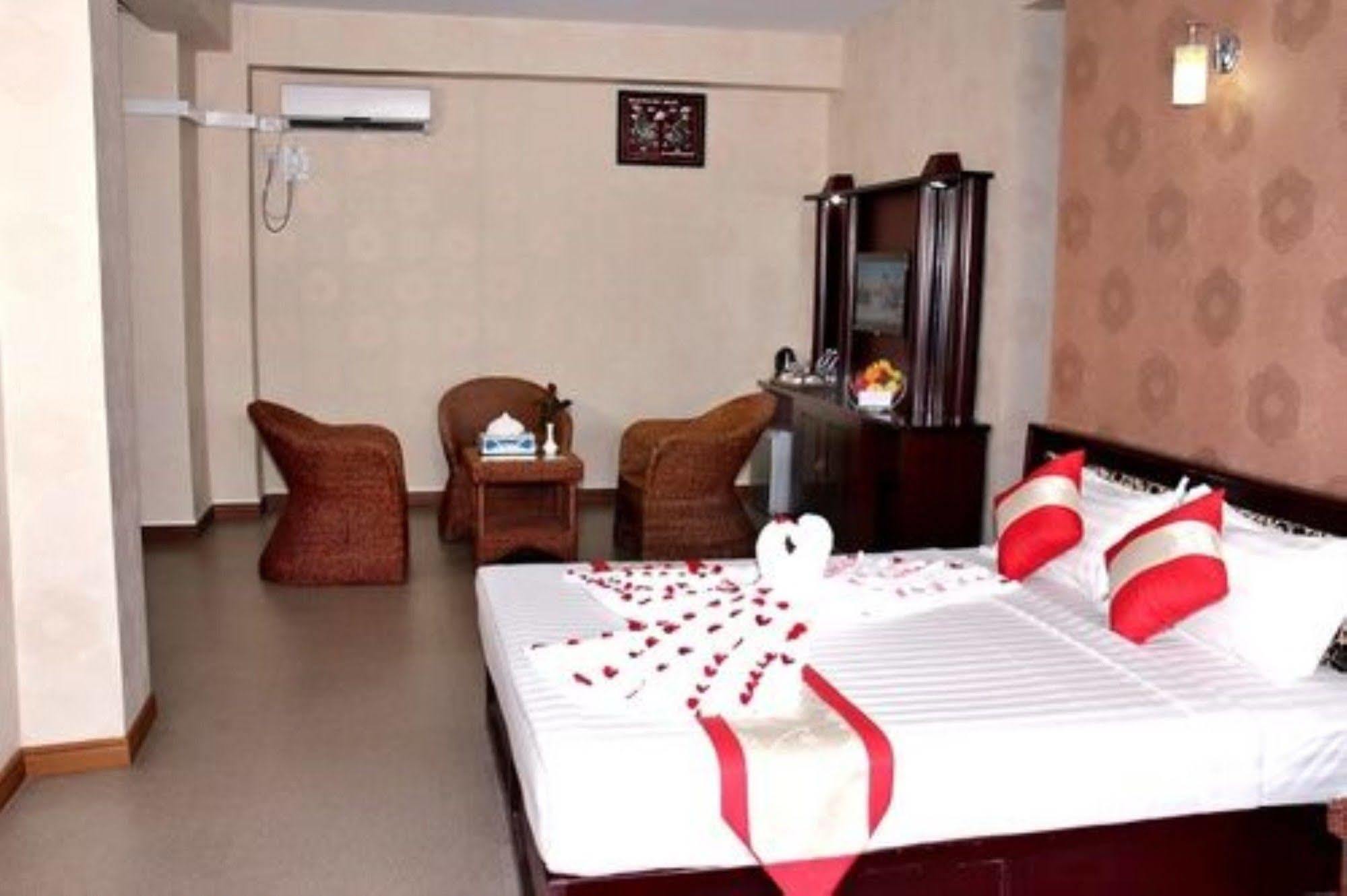 Hotel Diamond Crown 3*