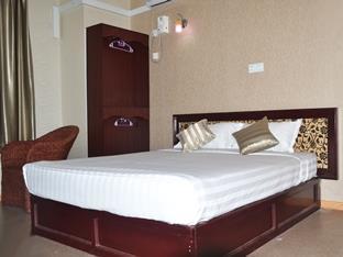 Hotel Diamond Crown