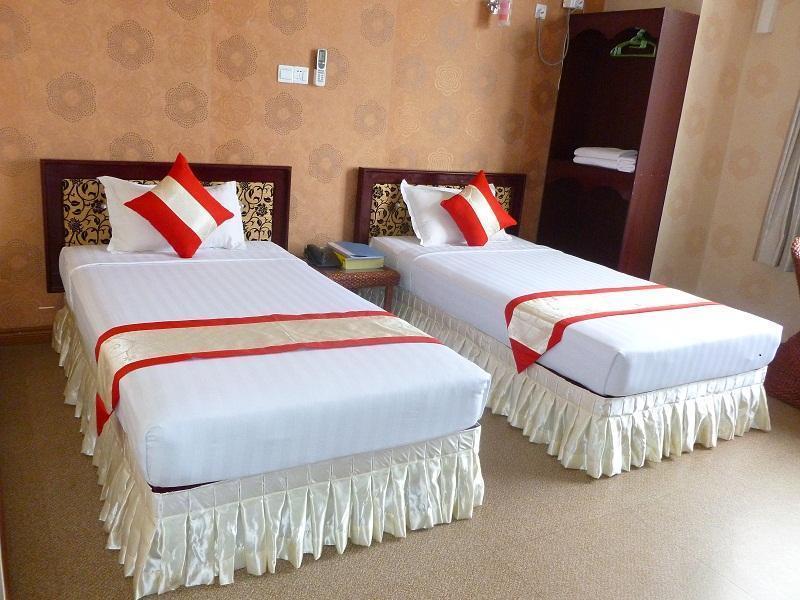 Hotel Diamond Crown