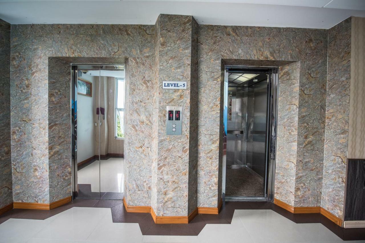Diamond Crown Hotel
