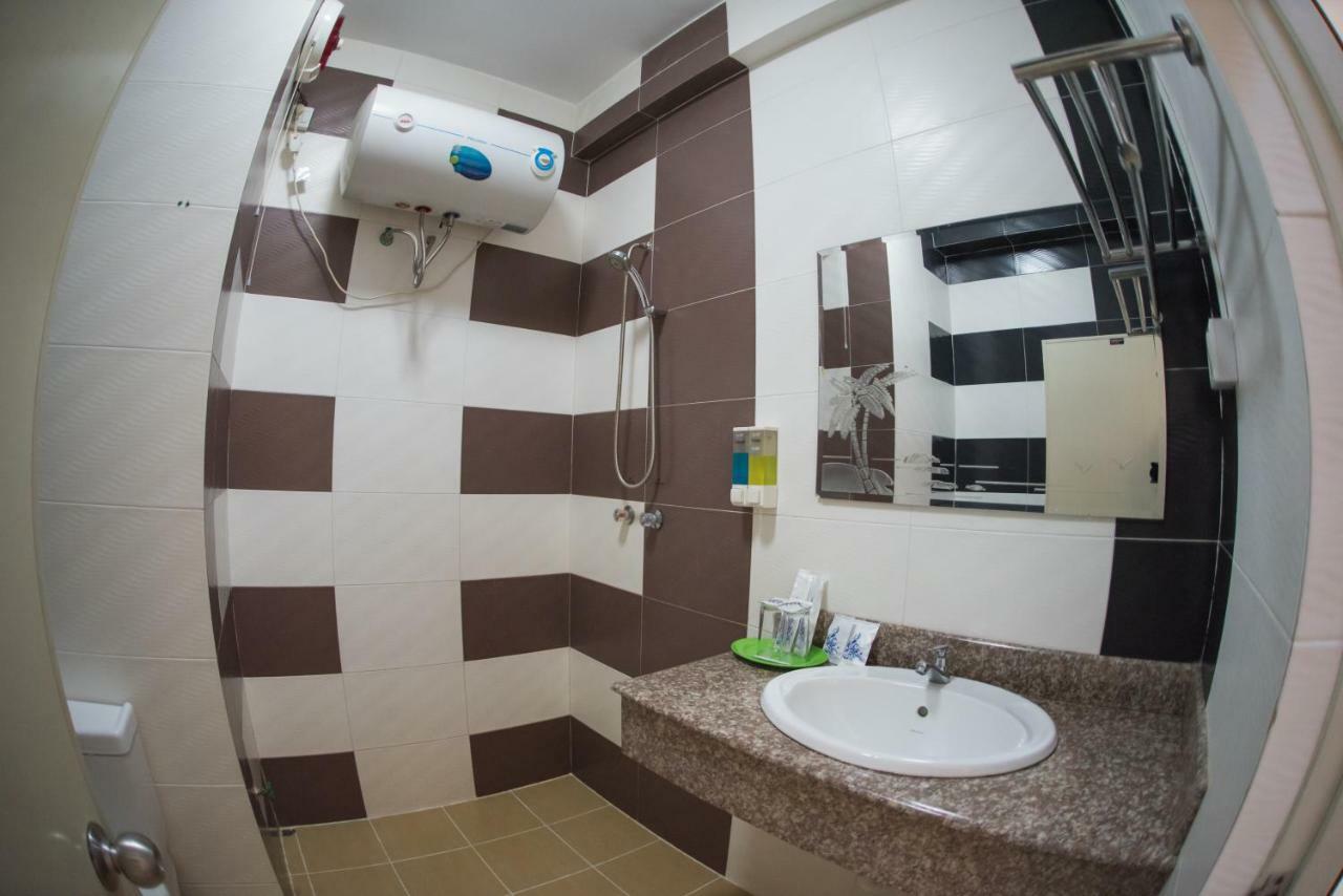 Diamond Crown Hotel 3*